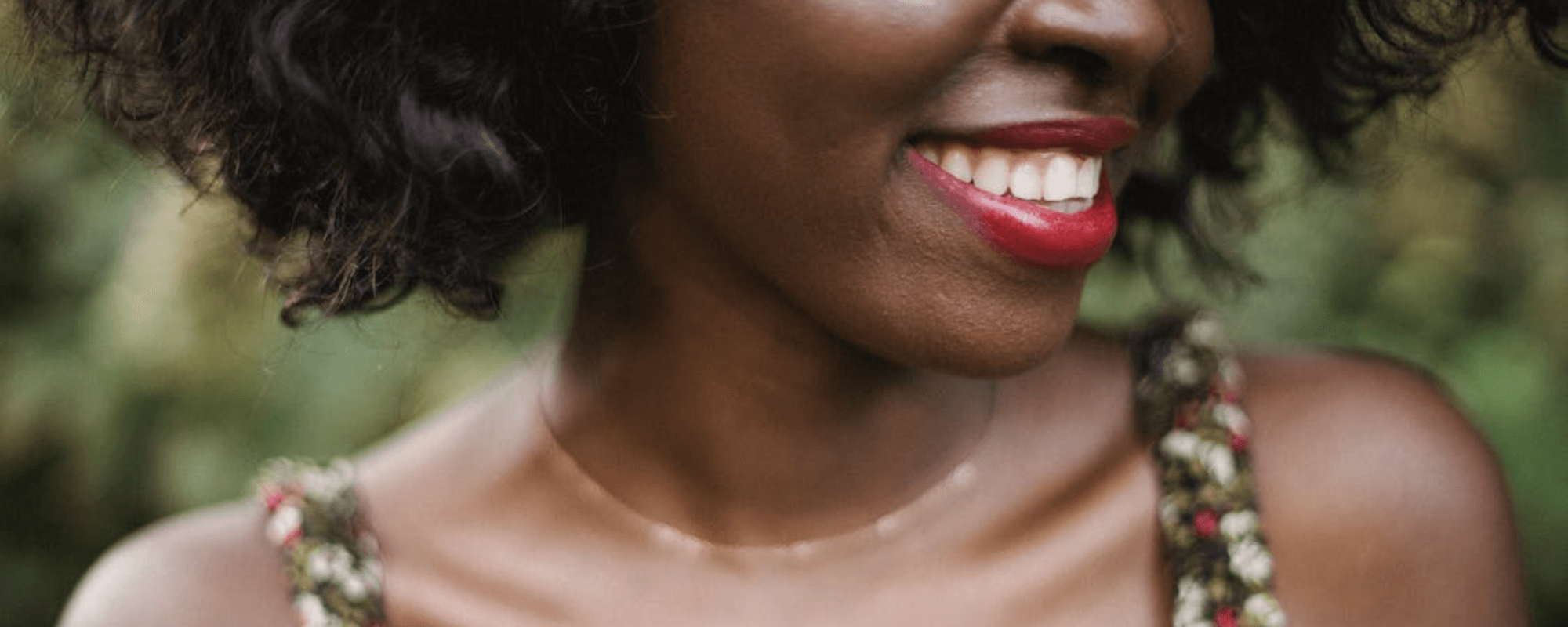 Smile Makeover: Getting Your Teeth Whitened Before the New Year