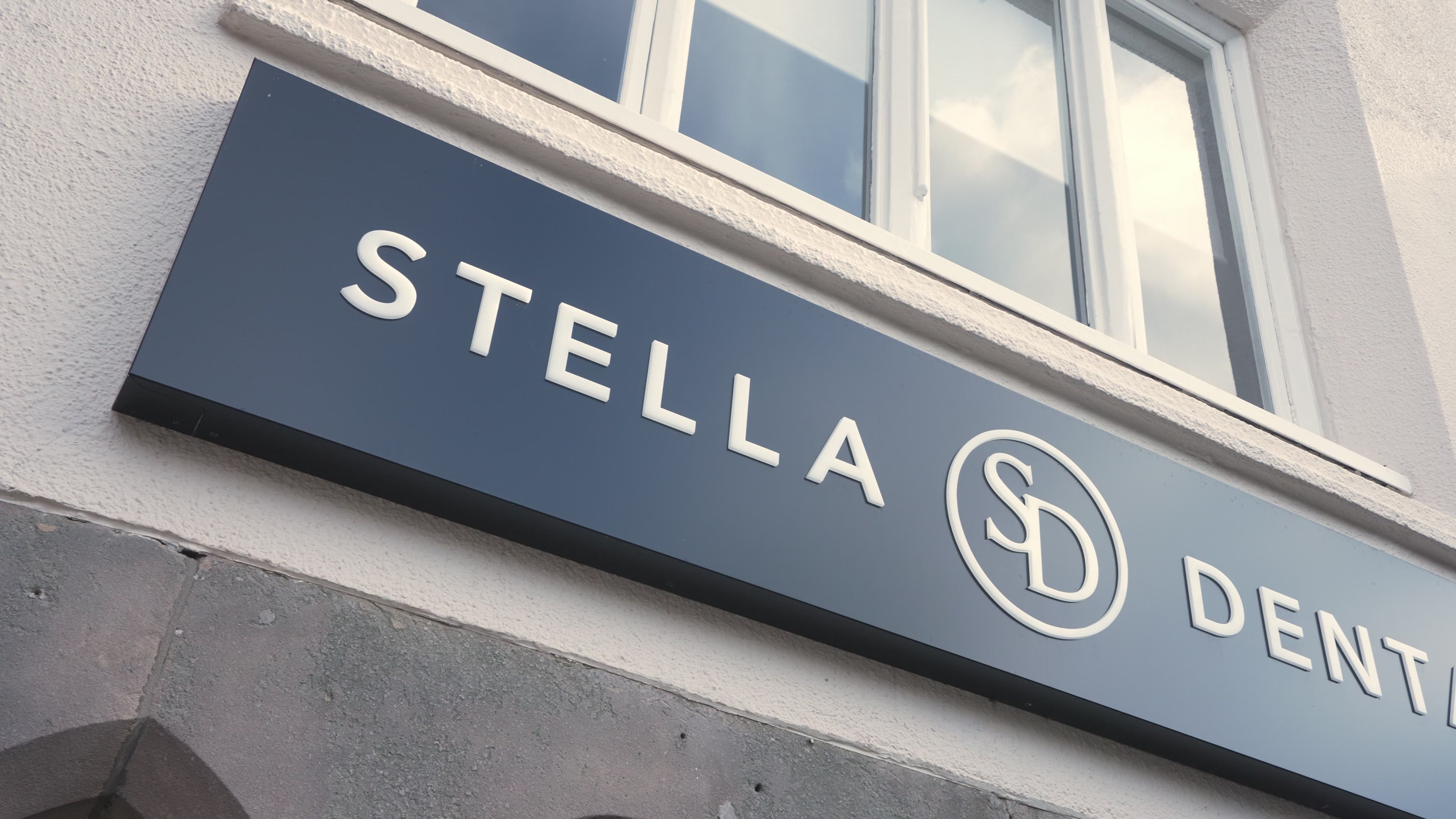 Load video: Modern treatment suite at Stella Dental Nottingham featuring advanced dental technology and a welcoming patient environment.